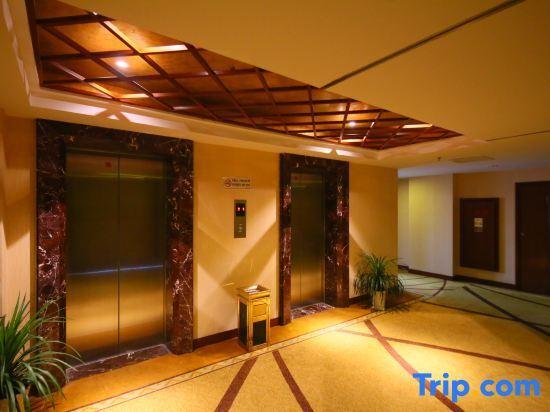 Яньчэн: Yancheng Hotel