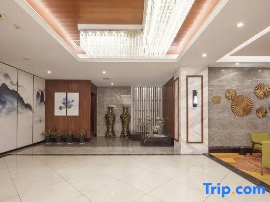 Кайфын: Yinxiang Hotel