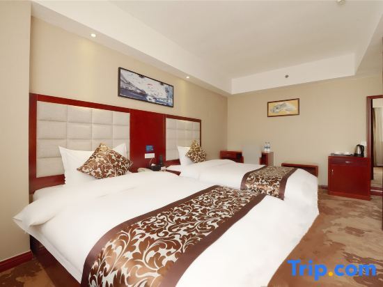 Кайфын: Yinxiang Hotel