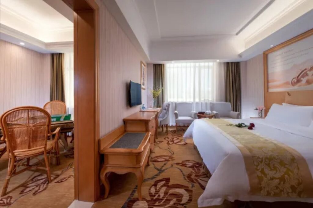 Хойчжоу: Vienna Hotel Huizhou Danshui Baiyun Road