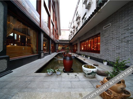 Шанграо: Rezen Hotel S&N