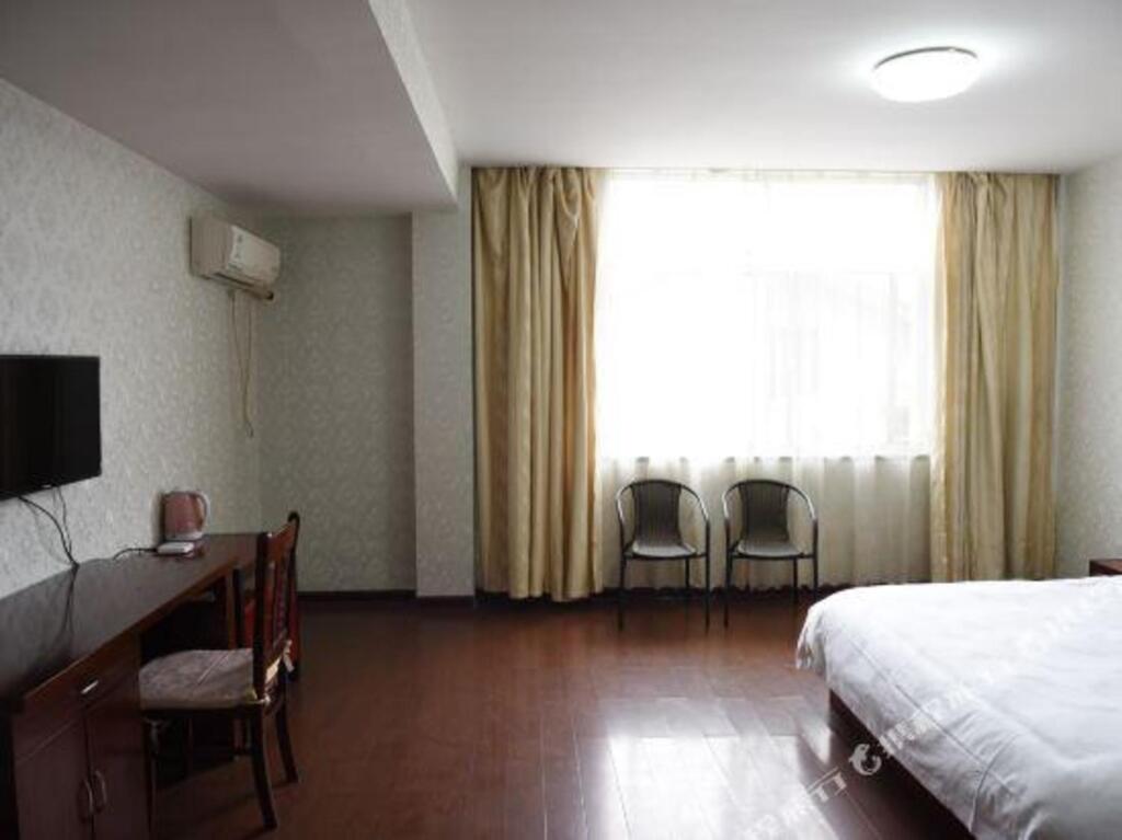 Дунъян: Xingcheng Hotel
