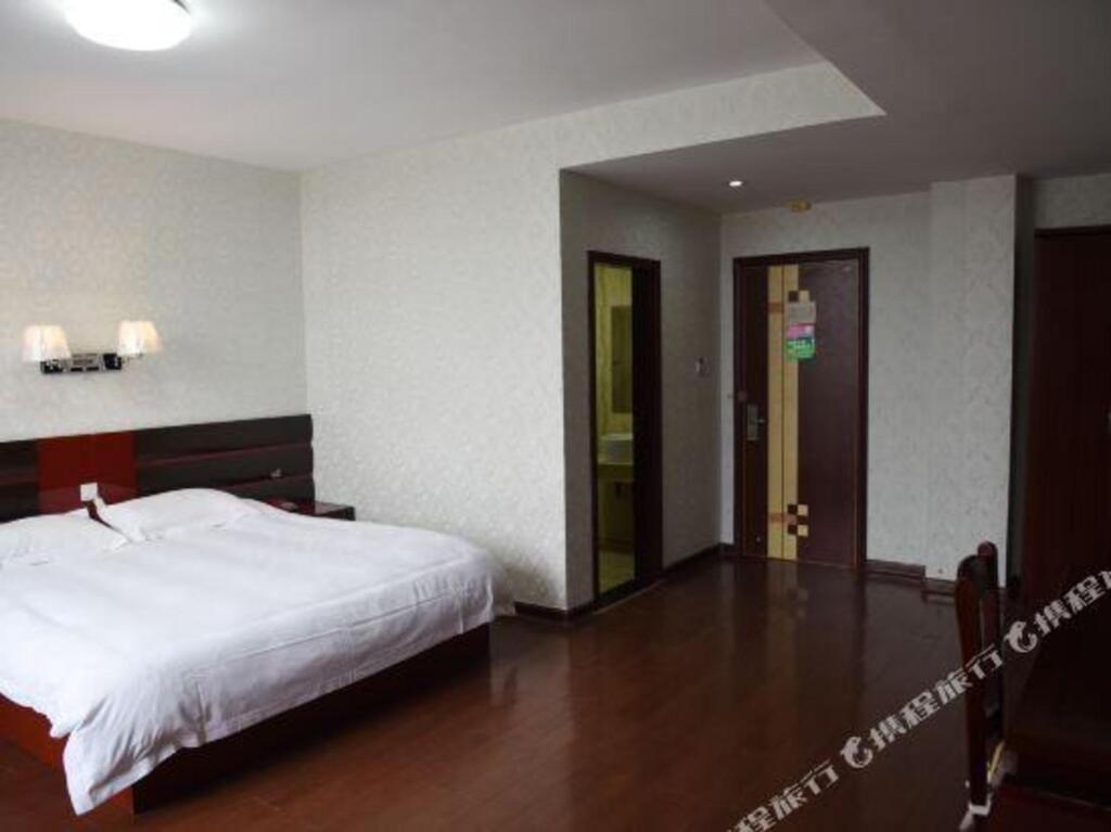 Дунъян: Xingcheng Hotel