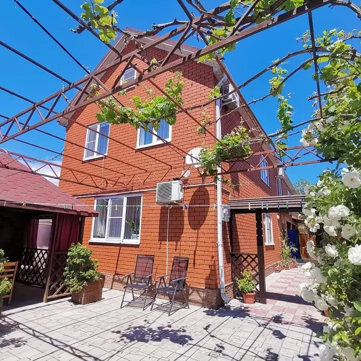 Голубицкая: Poseydon Guest House