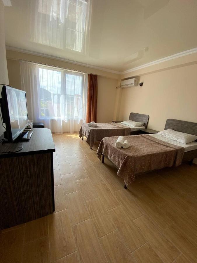 Новомихайловский: Guest House Milana