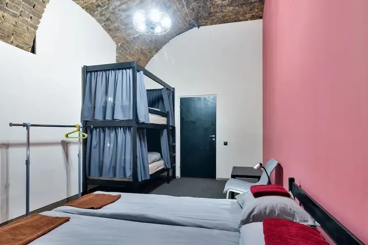 Санкт-Петербург: Жилое помещение Hi Loft 