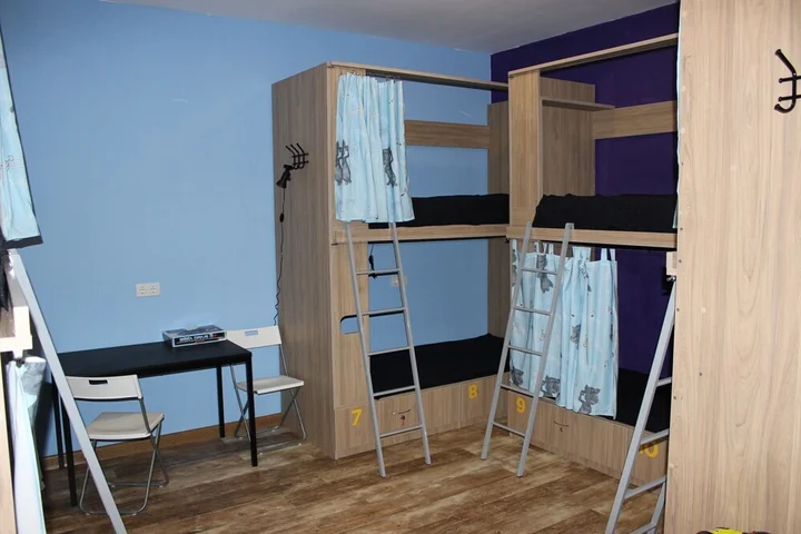 Санкт-Петербург: Hostel Belyi medved