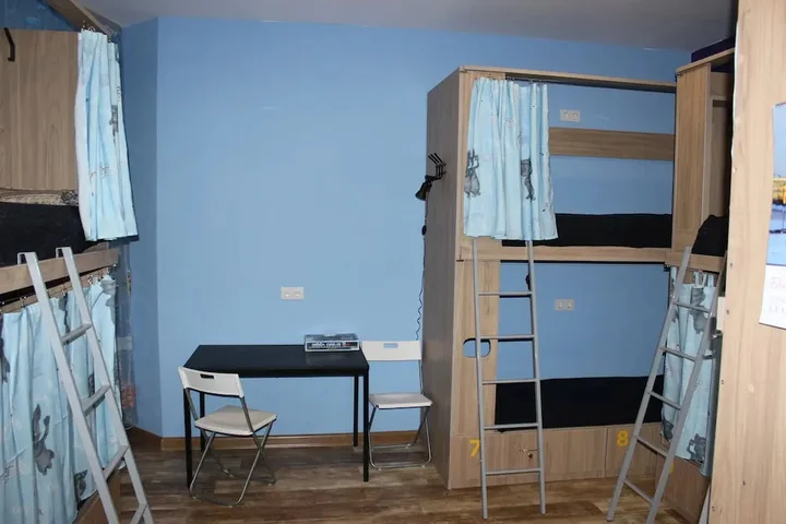 Санкт-Петербург: Hostel Belyi medved