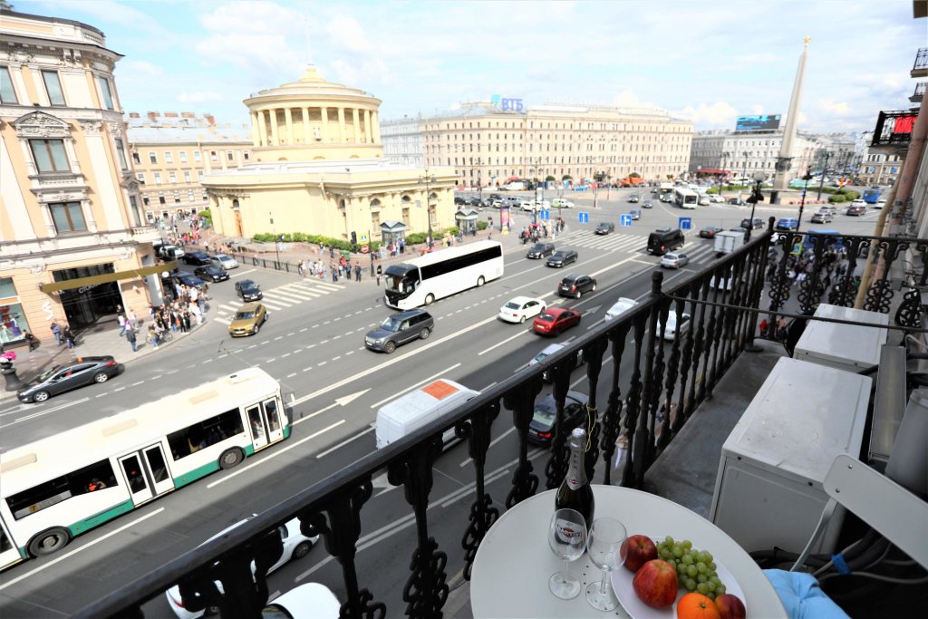 Санкт-Петербург: SPb Lounge на Невском