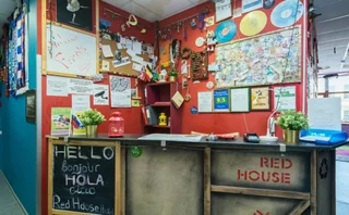 Санкт-Петербург: Red House Hostel