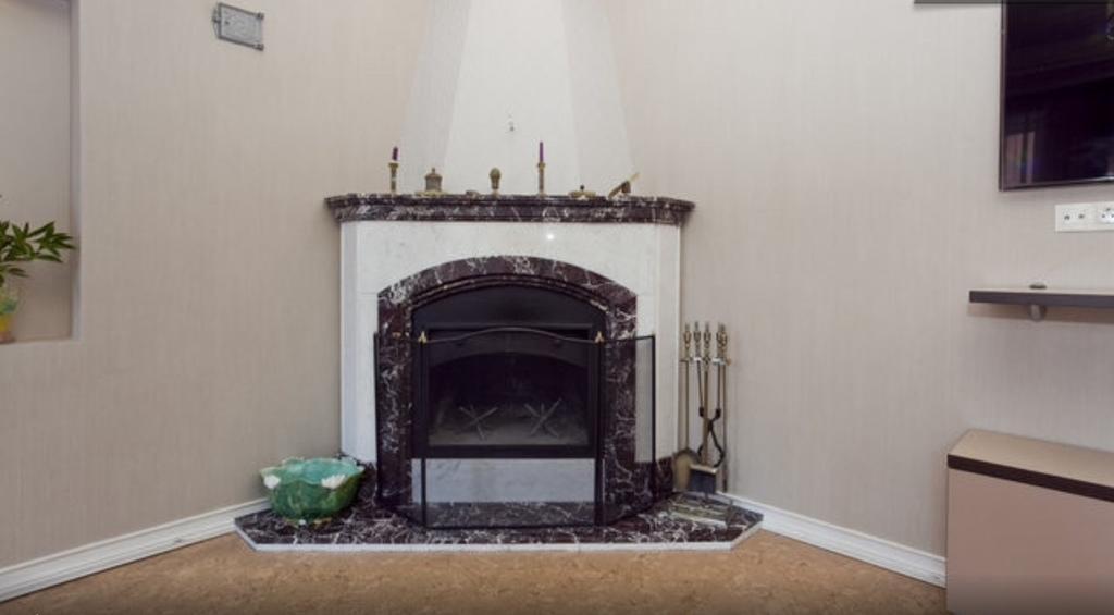 Меблированные комнаты Room With Fireplace — фото 2