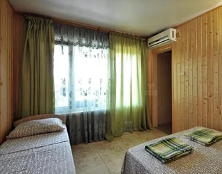 Голубицкая: Apelsin Guest House