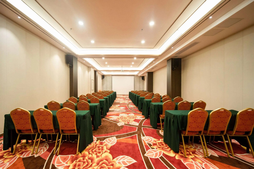 Хэчжоу: Ramada Plaza by Wyndham Hezhou North