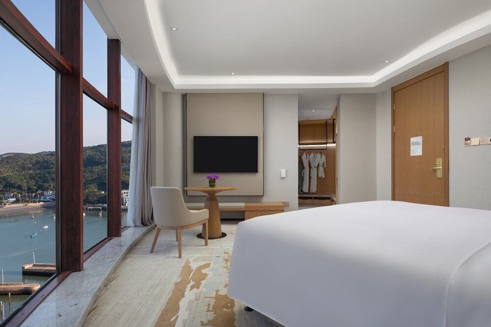 Чжоушань: Crowne Plaza Zhoushan Seaview, an IHG Hotel