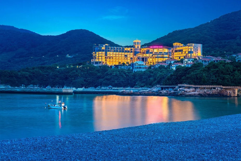 Чжоушань: Crowne Plaza Zhoushan Seaview, an IHG Hotel