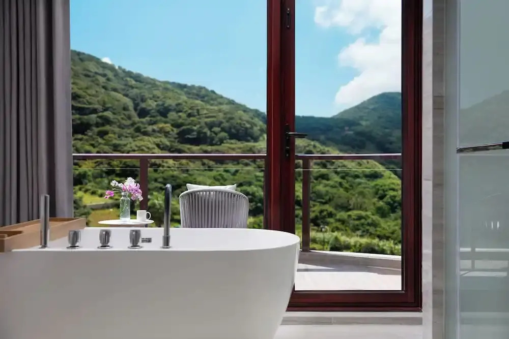 Чжоушань: Crowne Plaza Zhoushan Seaview, an IHG Hotel