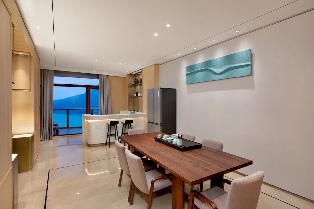 Чжоушань: Crowne Plaza Zhoushan Seaview, an IHG Hotel