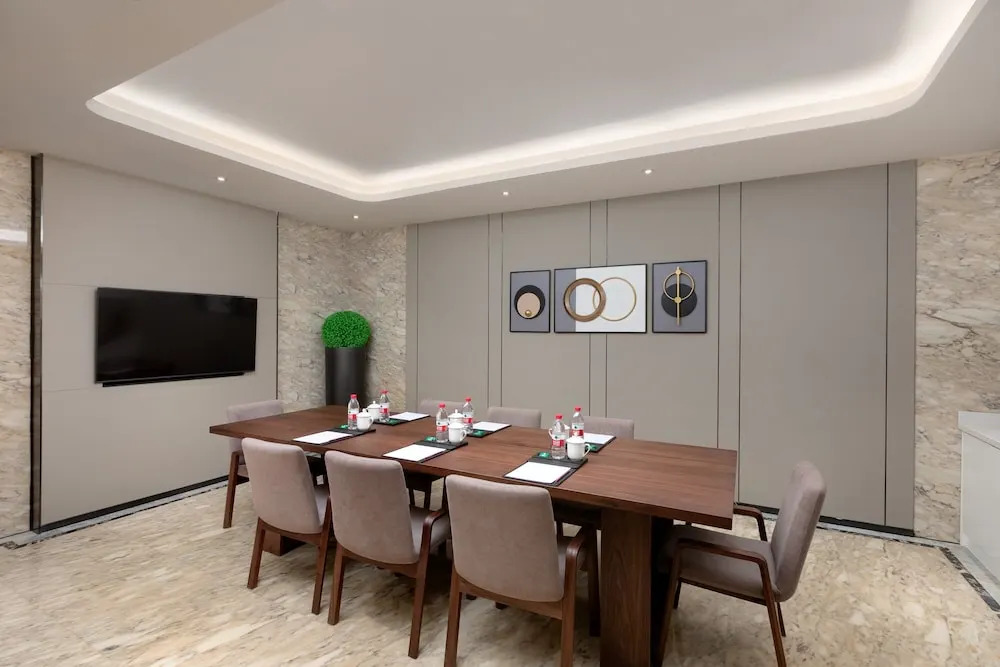 Чжоушань: Crowne Plaza Zhoushan Seaview, an IHG Hotel