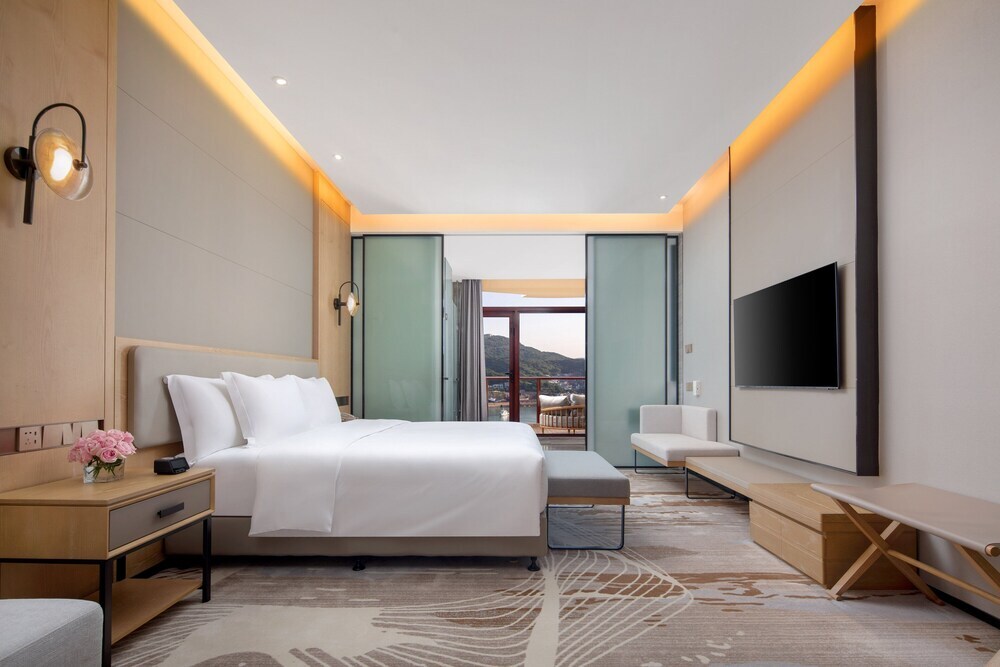 Чжоушань: Crowne Plaza Zhoushan Seaview, an IHG Hotel