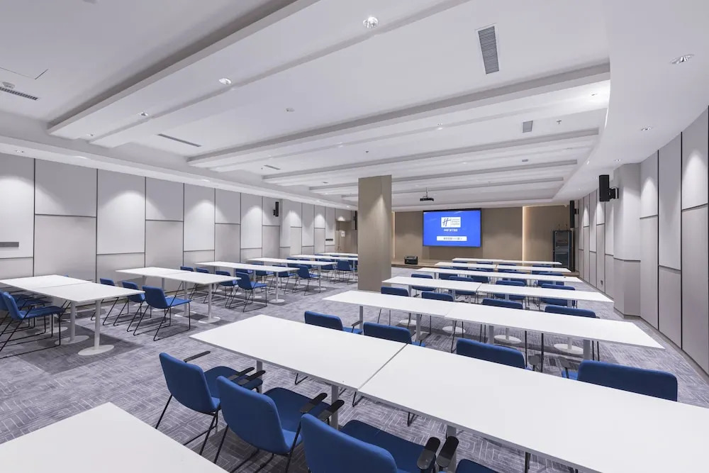 Чжэнчжоу: Holiday Inn Express Dengfeng Songshan, an IHG Hotel