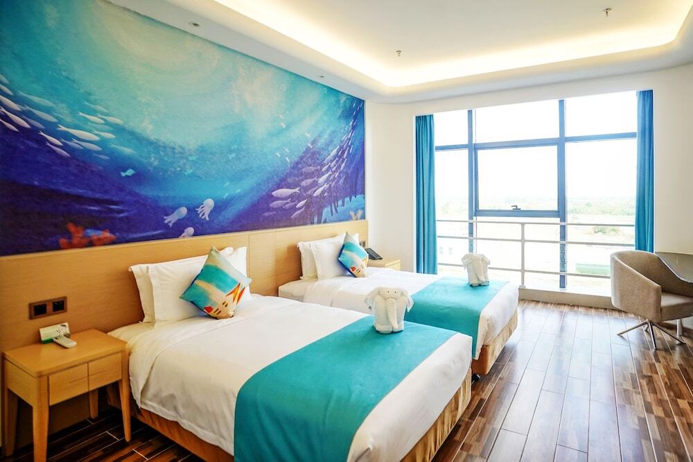 Санья: Sanya Discovery Ocean World