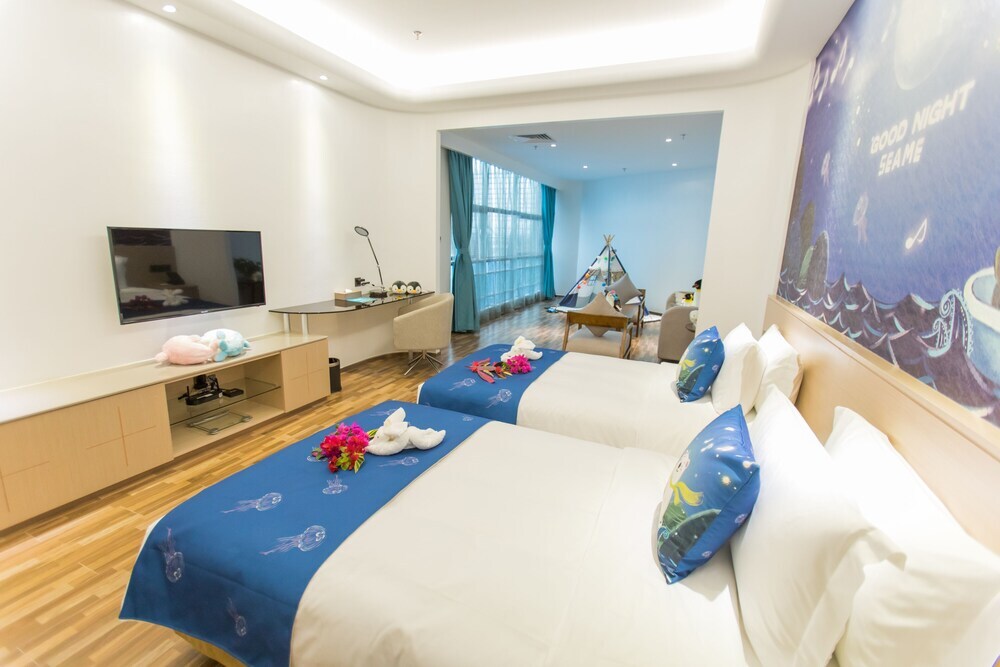 Санья: Sanya Discovery Ocean World
