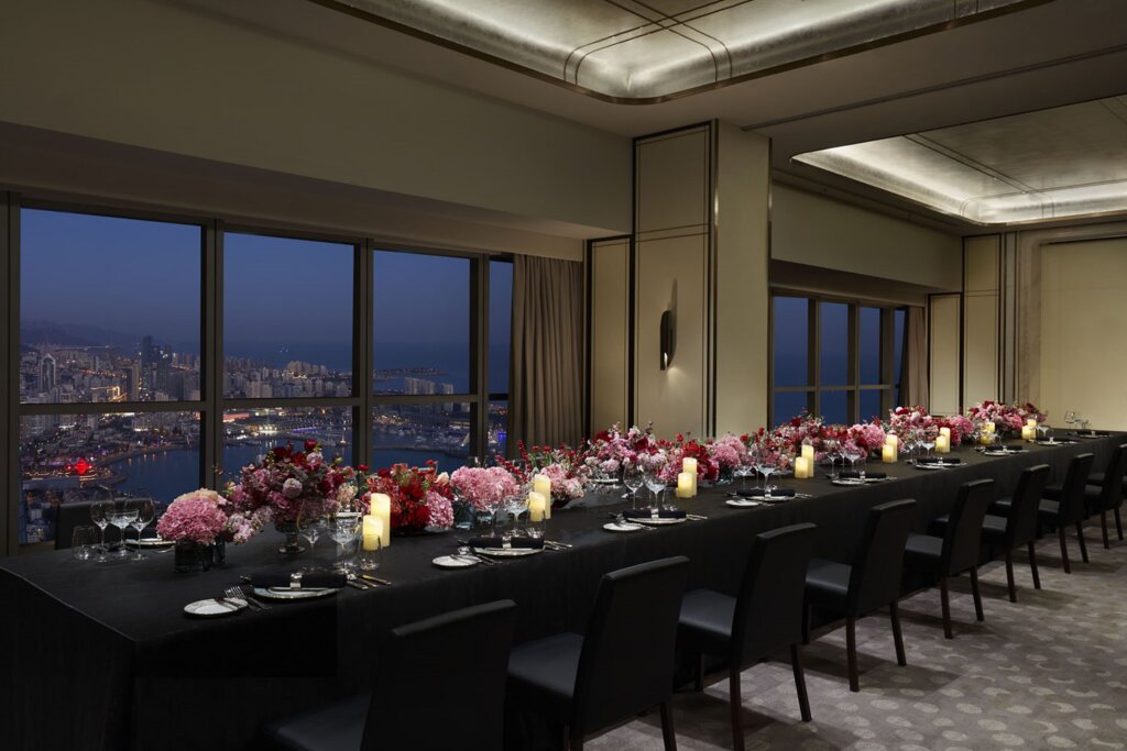 Циндао: The St. Regis Qingdao