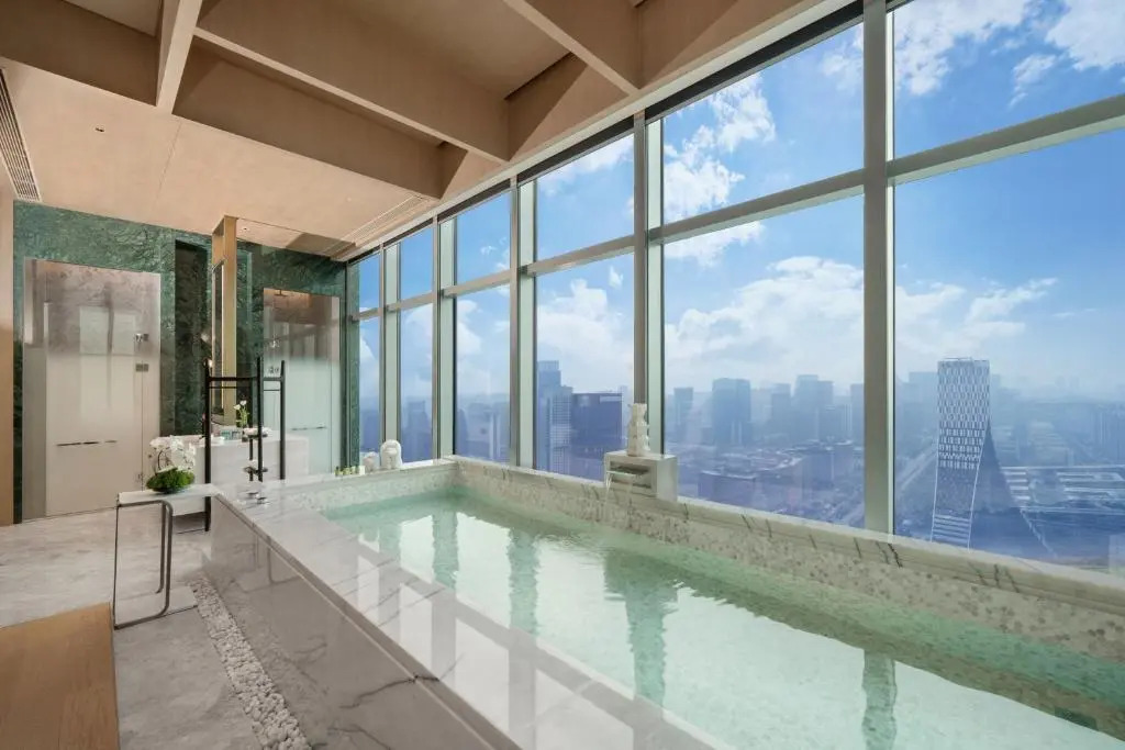 Чэнду: Grand Bay Hotel Chengdu
