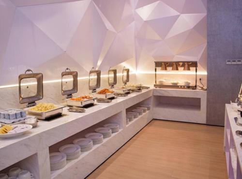 Чжэнчжоу: Zhengzhou Hongrui Business Hotel