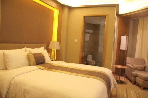 Чжэнчжоу: Zhengzhou Hongrui Business Hotel