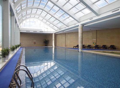 Чжэнчжоу: Zhengzhou Hongrui Business Hotel