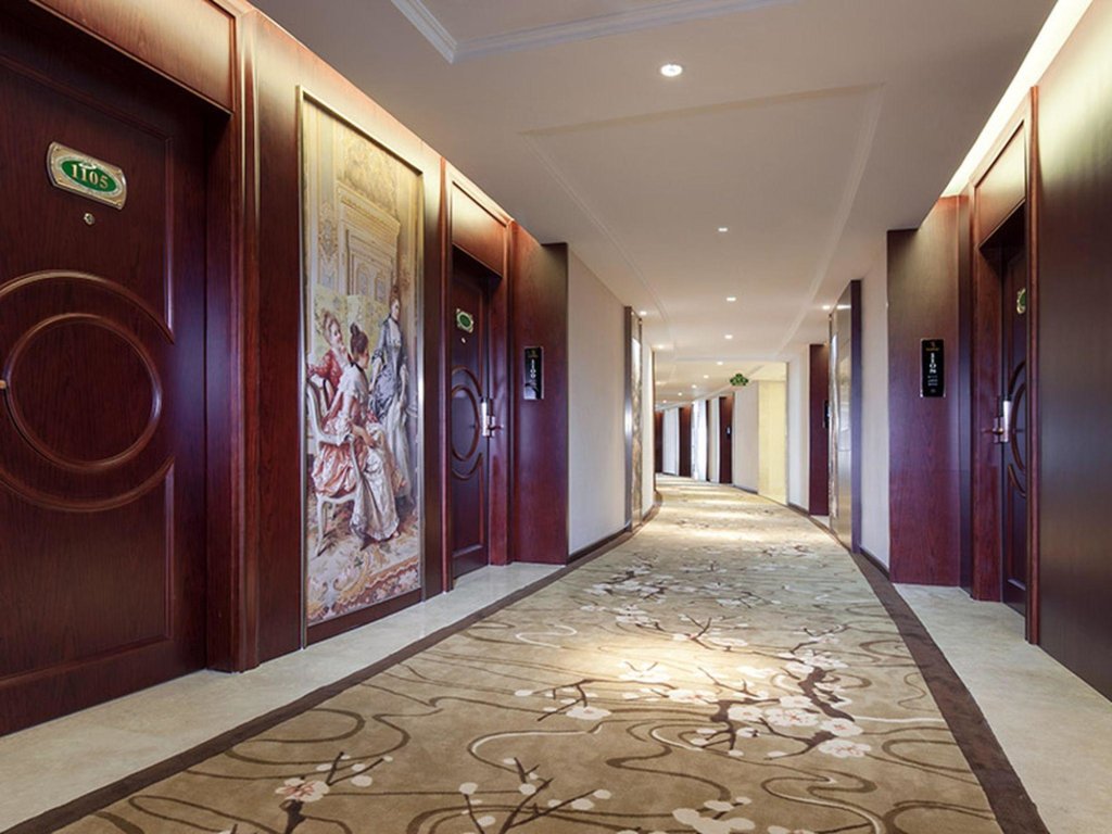 Хойчжоу: Vienna International Hotel Huiyang Municipal Square