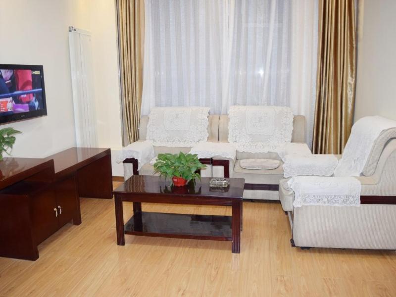 Чжанцзякоу: GreenTree Alliance ZhangJiaKou Jingkai District Weisan Road Railway Station Hotel