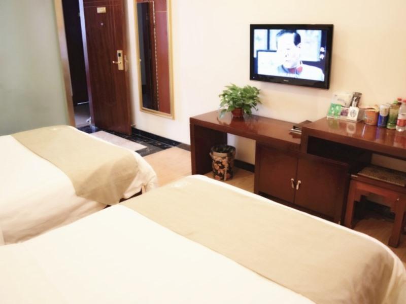 Чжанцзякоу: GreenTree Alliance ZhangJiaKou Jingkai District Weisan Road Railway Station Hotel