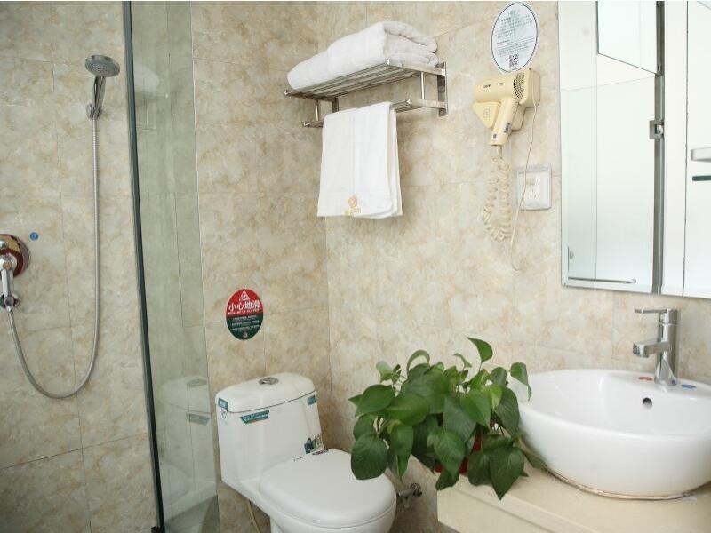 Чжанцзякоу: GreenTree Alliance ZhangJiaKou Jingkai District Weisan Road Railway Station Hotel