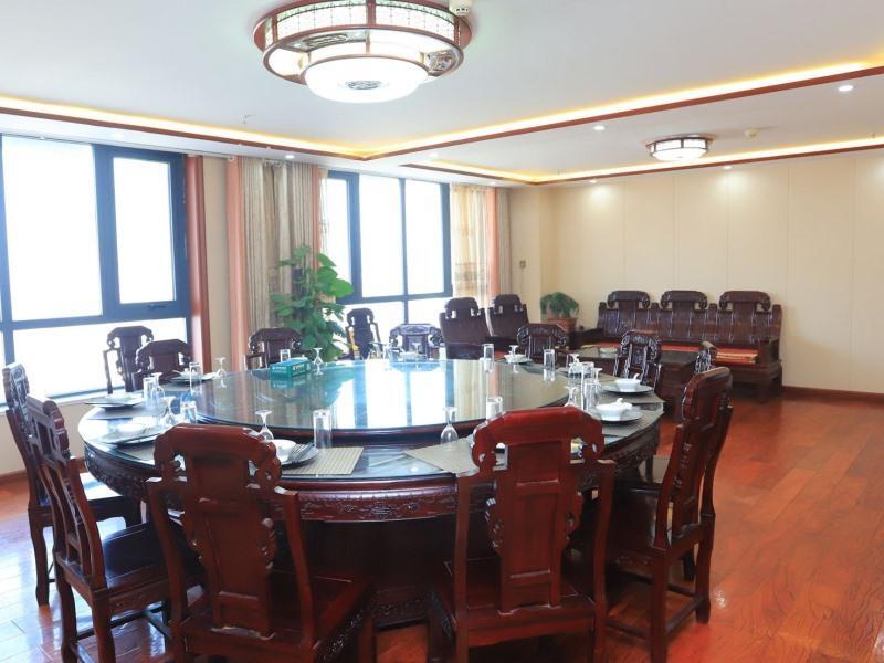Вэйфан: GreenTree Inn Weifang An'qiu Bus Station Heping East Road Hotel