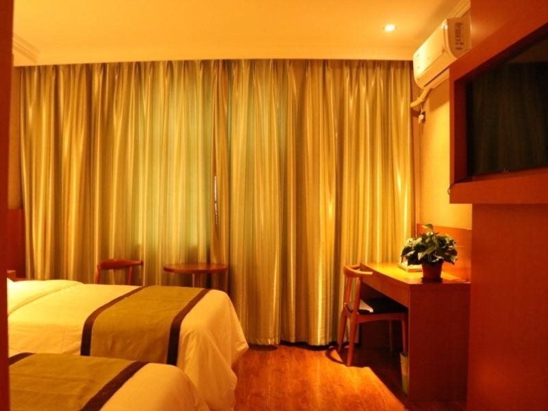 Жичжао: Shell Rizhao Donggang District Bus station Hotel