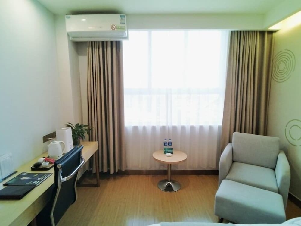 Баоцзи: GreenTree Inn Baoji Fengxiang District Donghu Hotel
