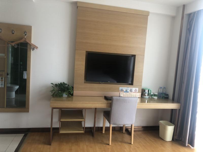 Луань: GreenTree Inn LiuAn Jinan District North Bus Station Express Hotel