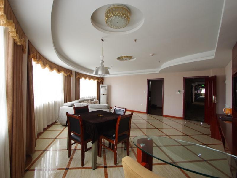 Шанграо: GreenTree Alliance Shangrao Wannian County Wanchang Avenue Hotel