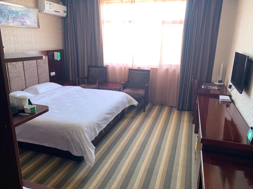 GreenTree Alliance Jiayuguan Tiyu Avenue East Hotel — фото 1