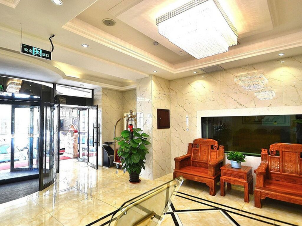 Харбин: Harbin Baixiang Holiday Hotel