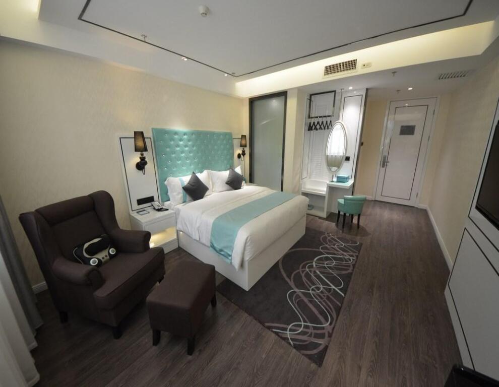 Корла: Xana Lite Korla Shihua Avenue Longquehe