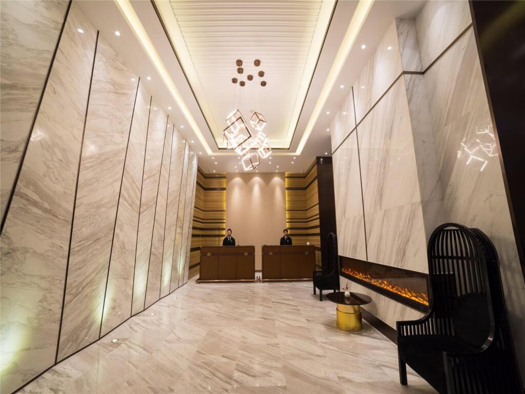 Ухань: Jinjiang Metropolo Hotel Wuhan Guanggu Avenue