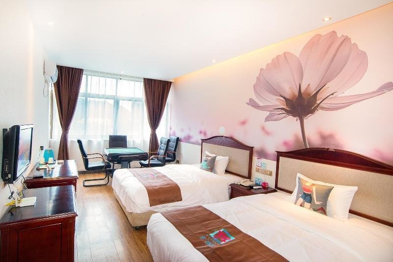 Чжэнчжоу: Pai Hotel Xinzheng Longhu School of Engineering