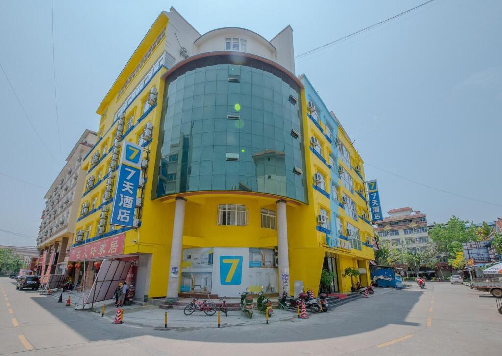 Цзинхун: 7 Days Inn·Xishaungbanna South Bus Station