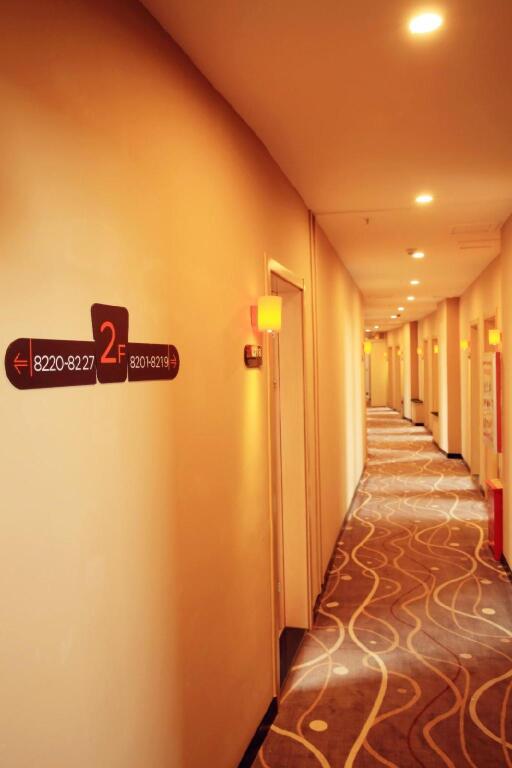 Чжанцзякоу: 7 Days Premium·Zhangjiakou Huailai Shacheng