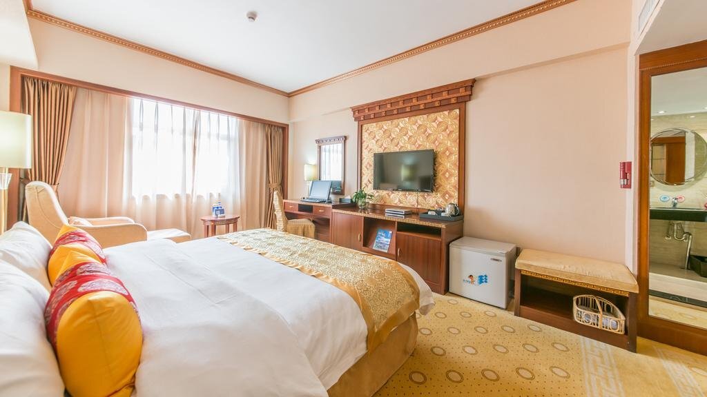 Шангри-Ла: ShenChuan Tibetan Style Hotel Shangri-La