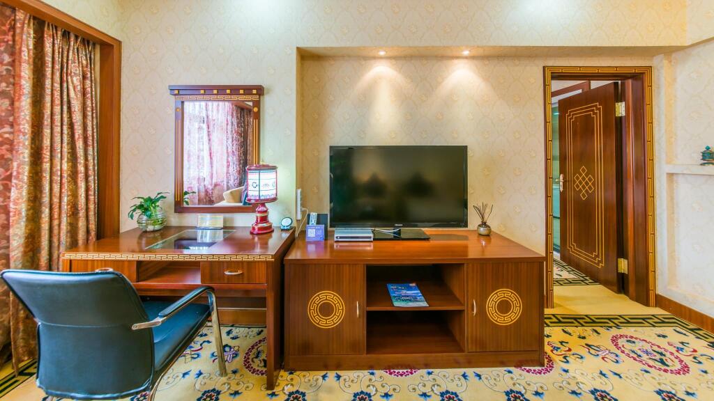 Шангри-Ла: ShenChuan Tibetan Style Hotel Shangri-La