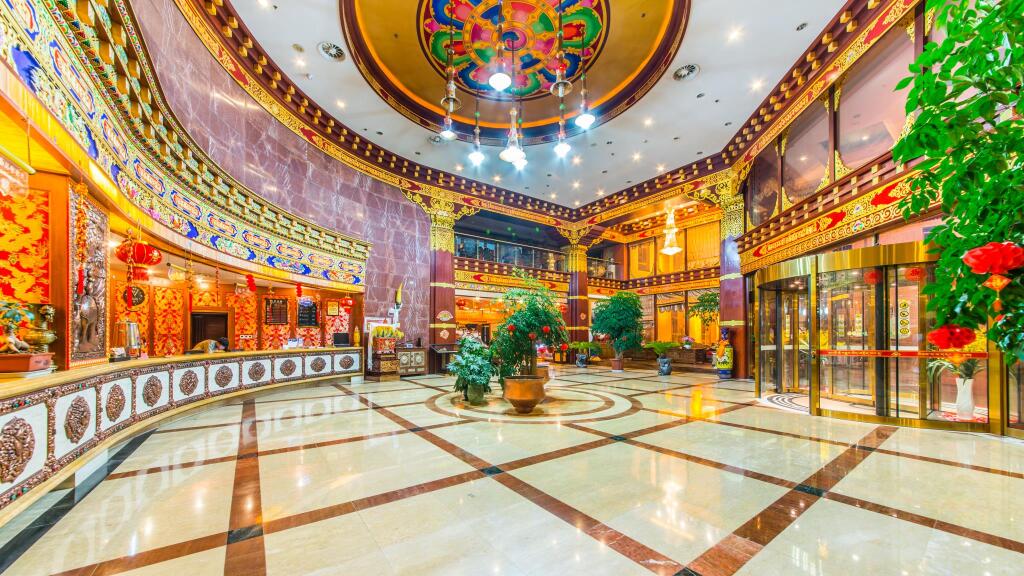 Шангри-Ла: ShenChuan Tibetan Style Hotel Shangri-La